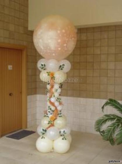 Decorazione con palloncini per il matrimonio