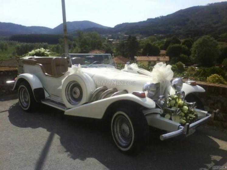 Auto Excalibur per il matrimonio a Bologna