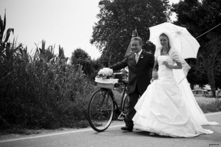 Fotografia della sposa con il padre