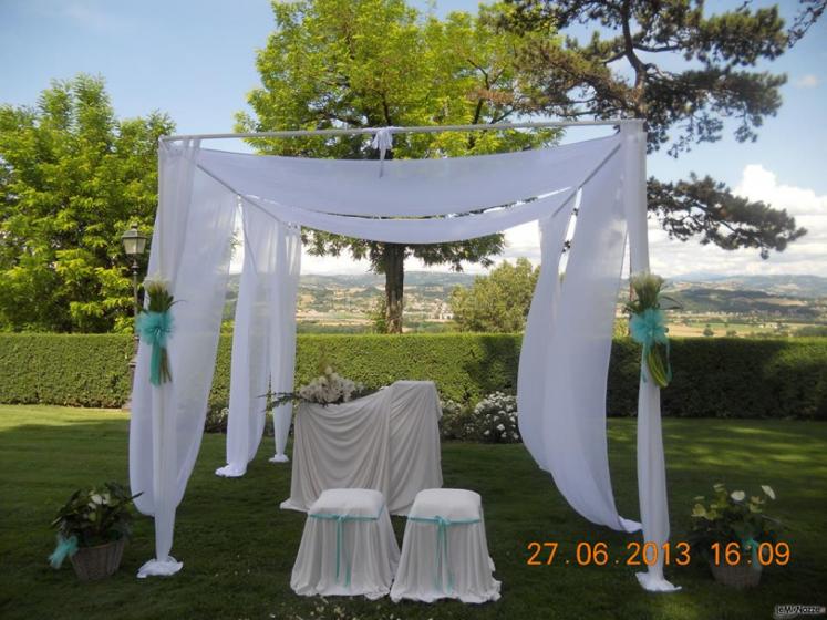 Gazebo con veli per celebrazione