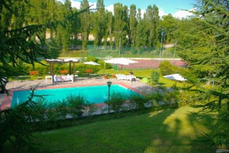 Piscina dell'agriturismo per ricevimenti di matrimonio all'aperto