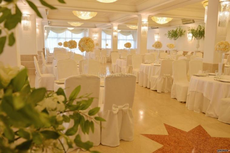 Royal Vesuvio - Sala 'shabby chic' per matrimoni