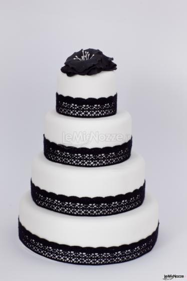 Wedding cake stile Audrey Hepburn