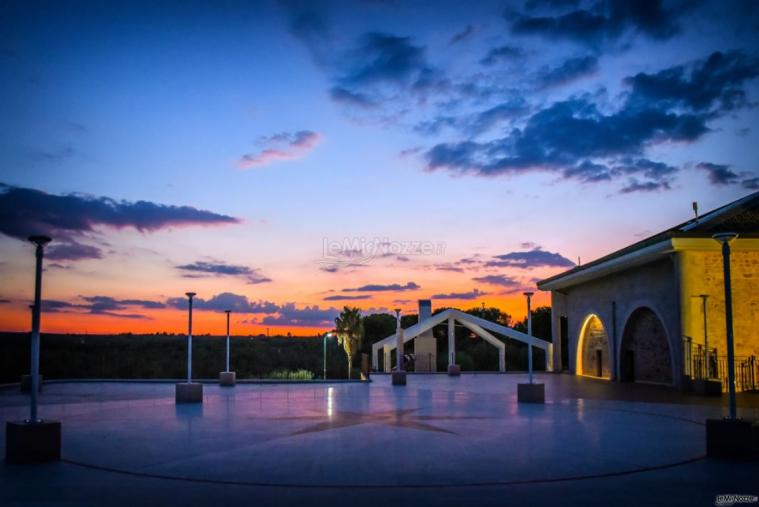 Regina Bona Sforza Ricevimenti - Panorama al tramonto